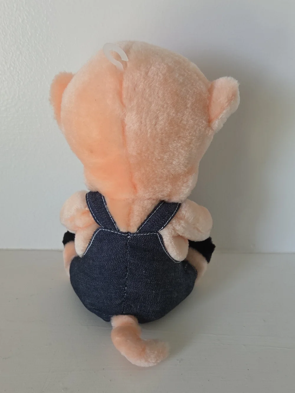 Vintage 1993 Looney Tunes 9 Inch Porky Pig plush doll
